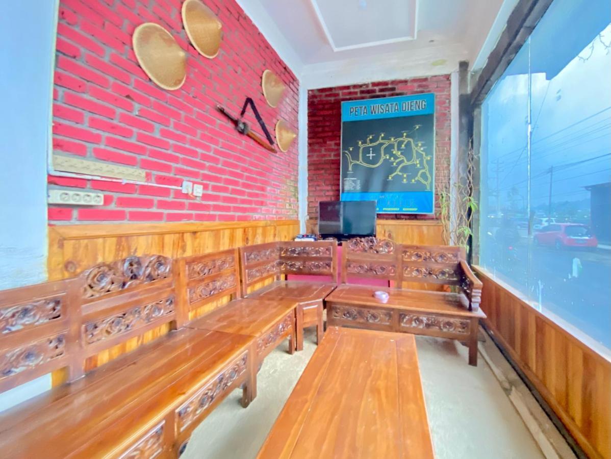 Homestay Batu Kelir Syariah Dieng Mitra Reddoorz Diyeng Eksteriør billede